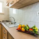 Pula Apartment アパート *